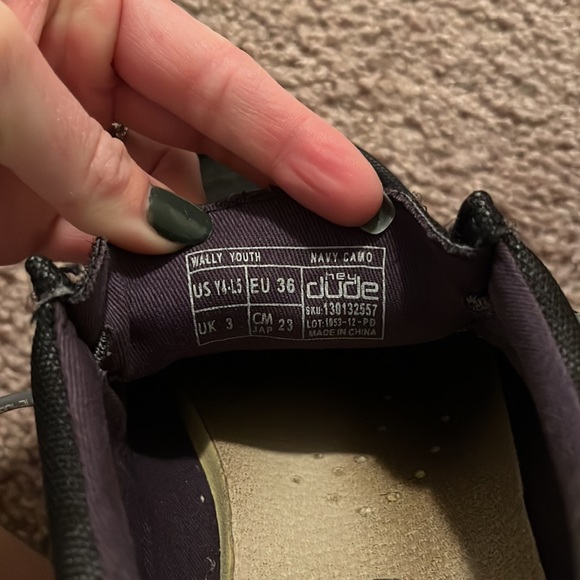 Hey Dudes - Picture 5 of 5